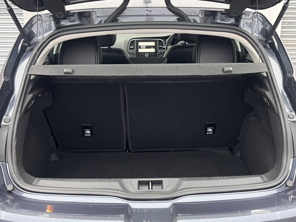 Used Renault Megane 2018 for sale - 78030048: Photo 9