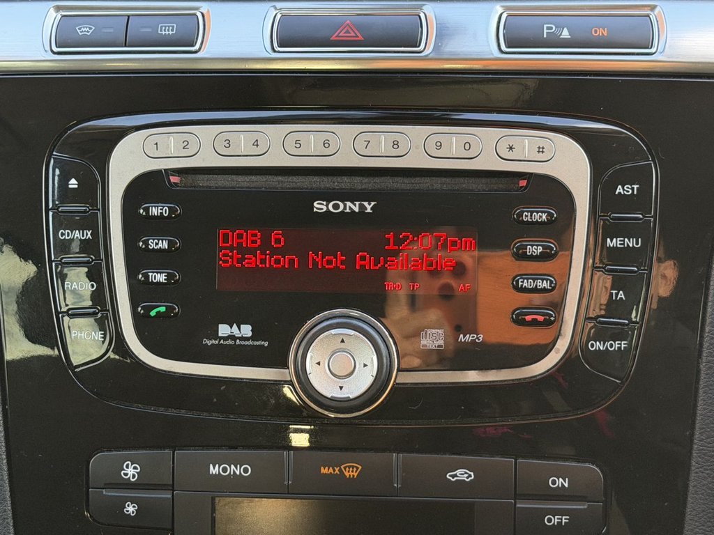 Used Ford S-Max 2010 for sale - 76558612: Photo 17