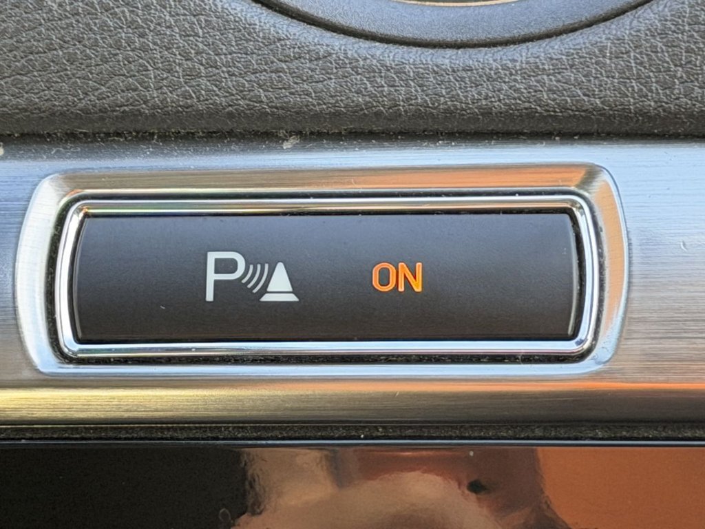 Used Ford S-Max 2010 for sale - 76558612: Photo 21