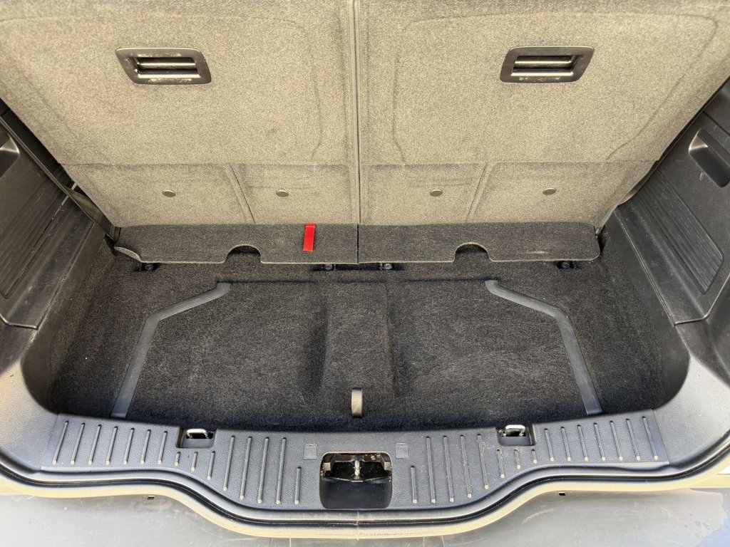 Used Ford S-Max 2010 for sale - 76558612: Photo 9