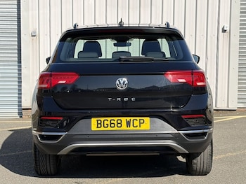 Used Volkswagen T-Roc 2018 for sale - 78413694: Photo