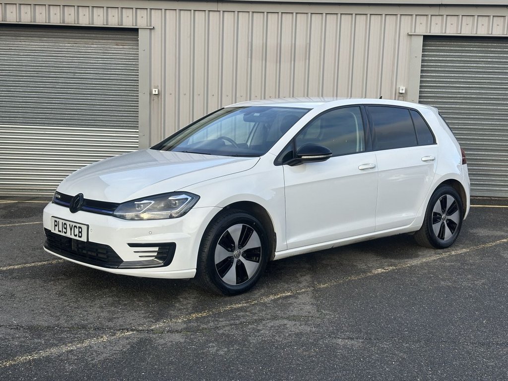 Used Volkswagen Golf 2019 for sale - 76797717: Photo 1