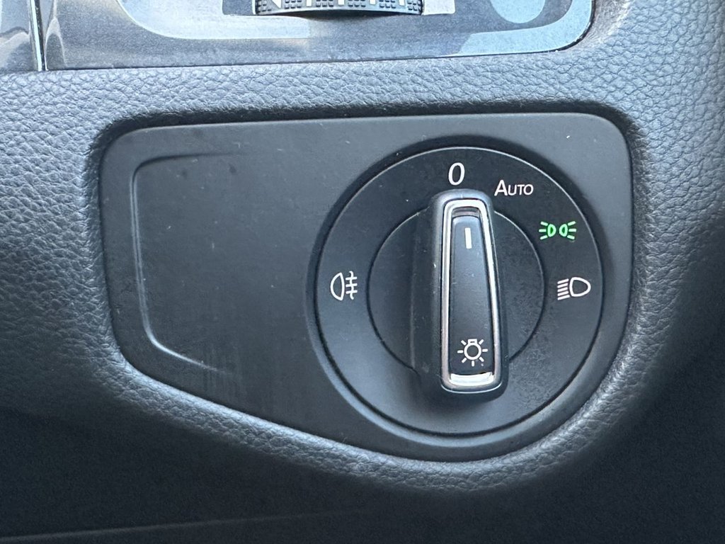 Used Volkswagen Golf 2019 for sale - 76797717: Photo 22