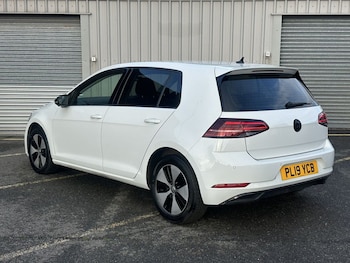 Used Volkswagen Golf 2019 for sale - 76797717: Photo