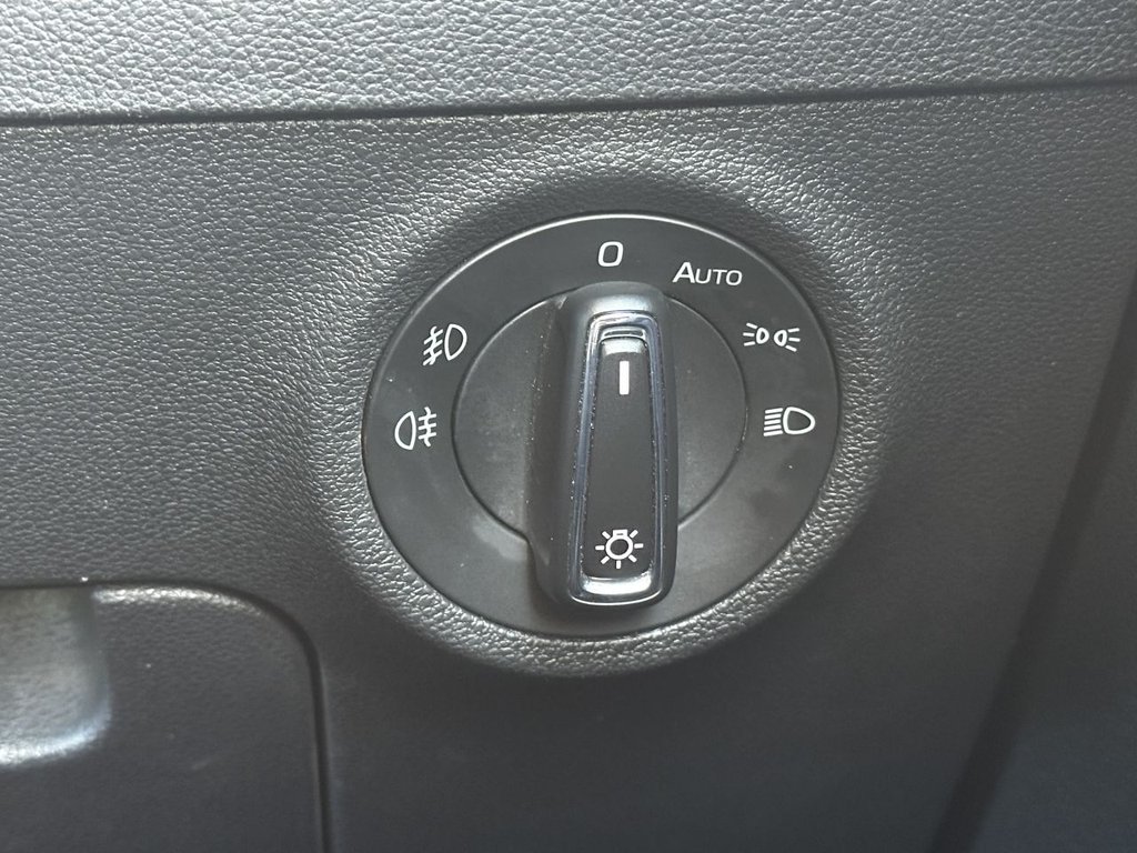 Used Skoda Karoq 2018 for sale - 76367359: Photo 23