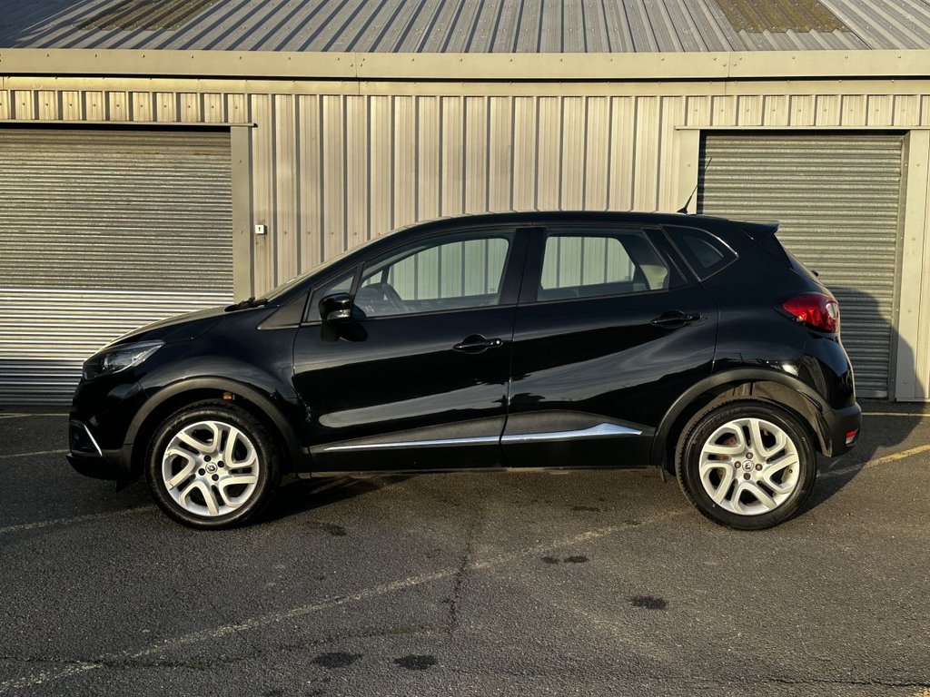 Used Renault Captur 2017 for sale - 76909810: Photo 2