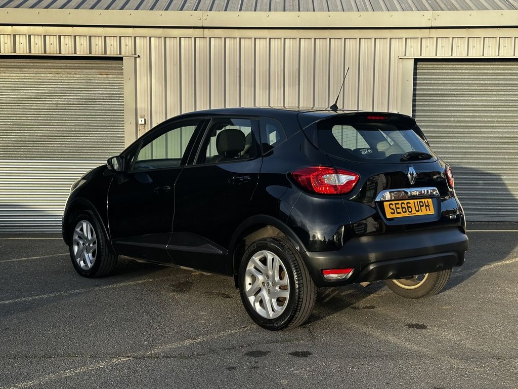 Used Renault Captur 2017 for sale - 76909810: Photo 3