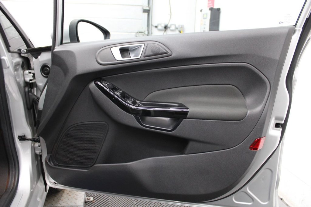 Used Ford Fiesta 2017 for sale - 76867674: Photo 34