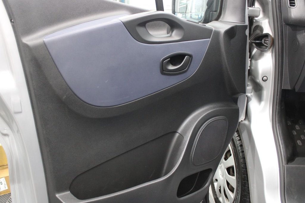 Used Vauxhall Vivaro 2017 for sale - 76698406: Photo 18