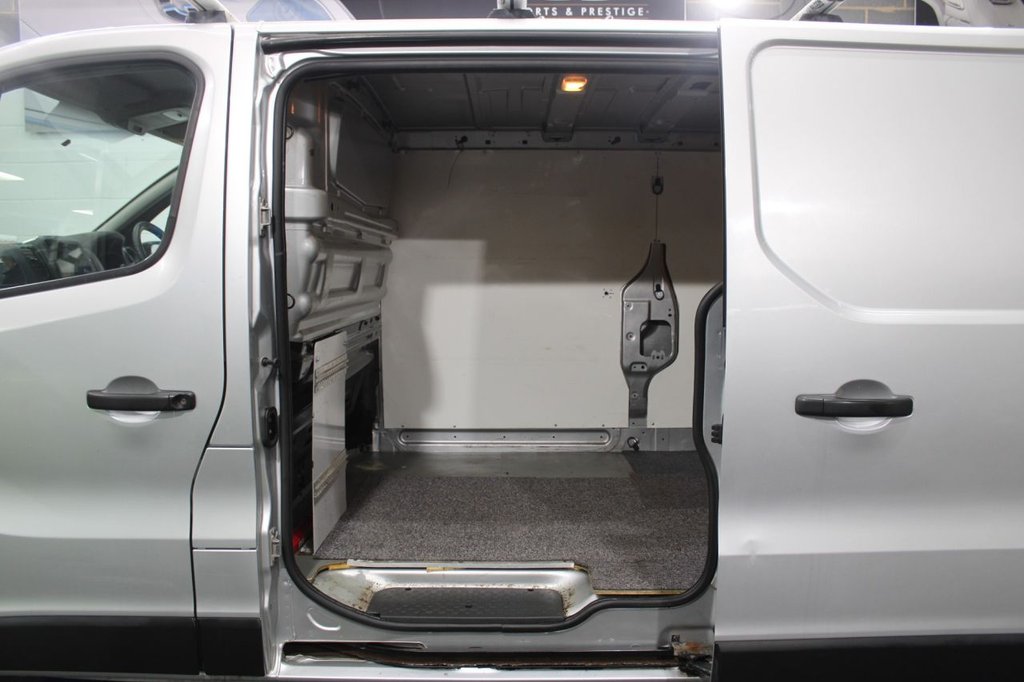 Used Vauxhall Vivaro 2017 for sale - 76698406: Photo 42