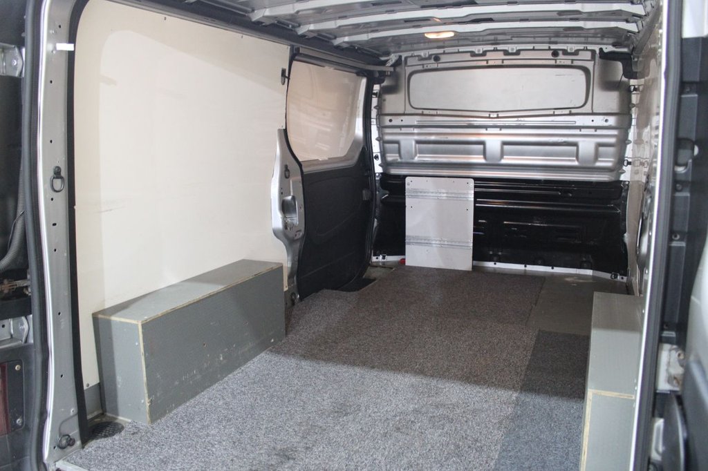 Used Vauxhall Vivaro 2017 for sale - 76698406: Photo 44