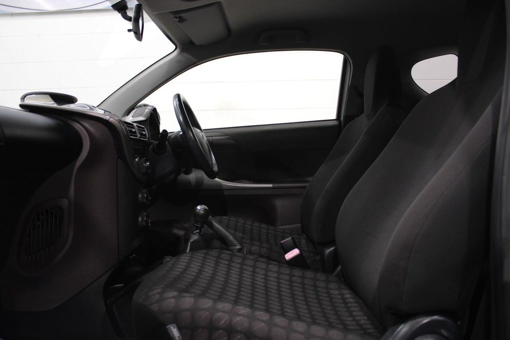 Used Toyota IQ 2010 for sale - 77231892: Photo 14