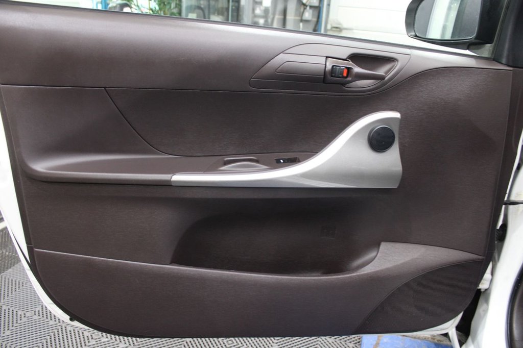 Used Toyota IQ 2010 for sale - 77231892: Photo 18