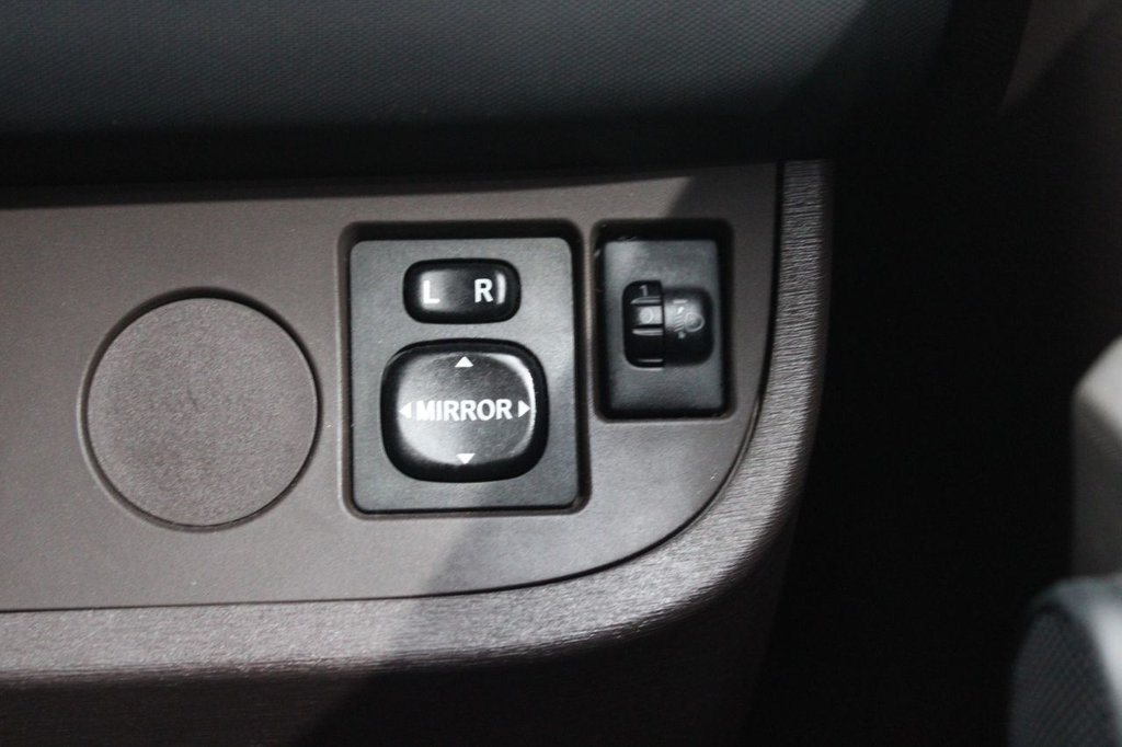 Used Toyota IQ 2010 for sale - 77231892: Photo 37