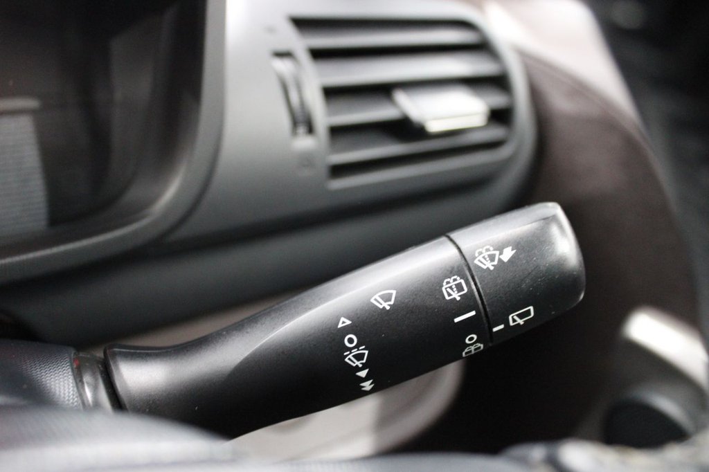 Used Toyota IQ 2010 for sale - 77383966: Photo 31