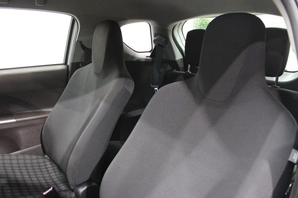 Used Toyota IQ 2009 for sale - 77780217: Photo 15