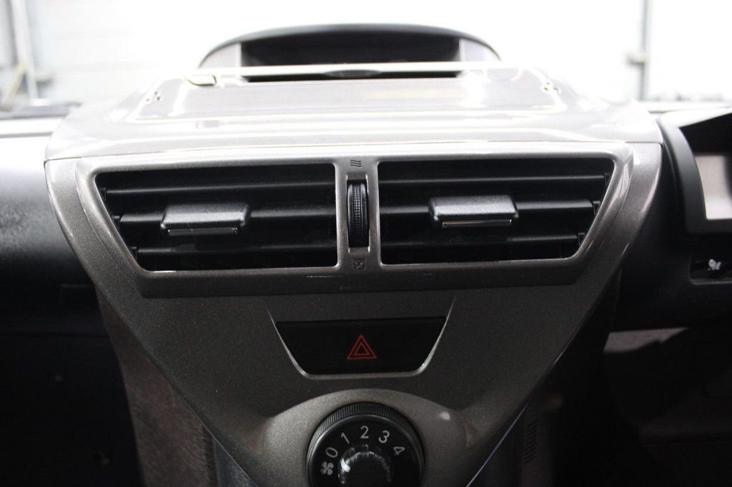 Used Toyota IQ 2009 for sale - 77780217: Photo 28