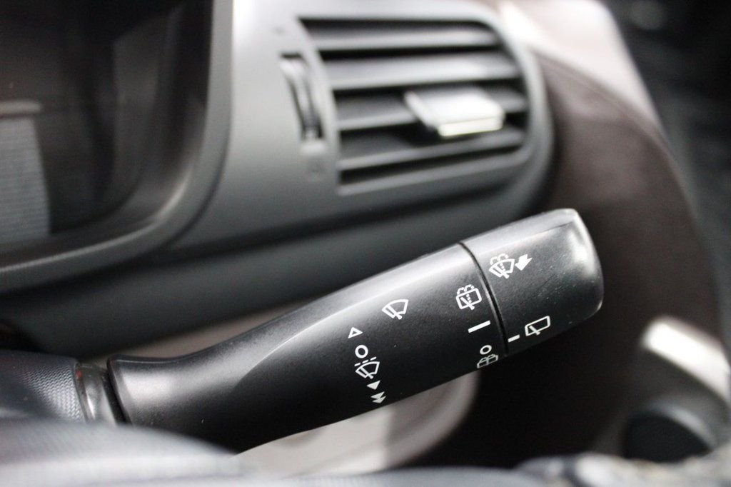 Used Toyota IQ 2009 for sale - 77780217: Photo 31