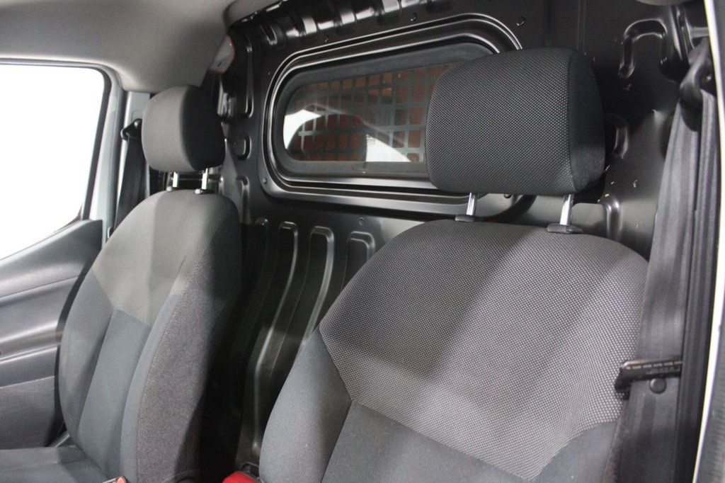 Used Nissan e-NV200 2017 for sale - 77952532: Photo 15