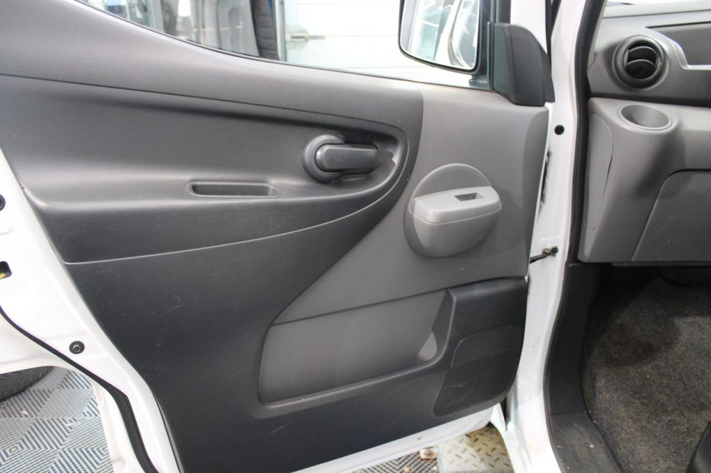 Used Nissan e-NV200 2017 for sale - 77952532: Photo 18