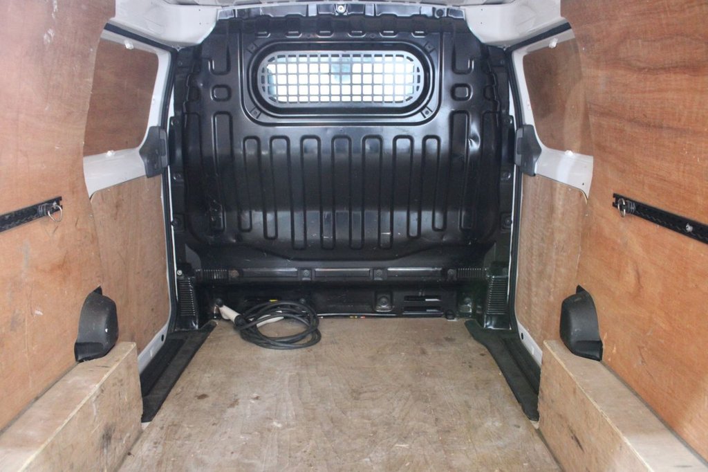 Used Nissan e-NV200 2017 for sale - 77952532: Photo 46