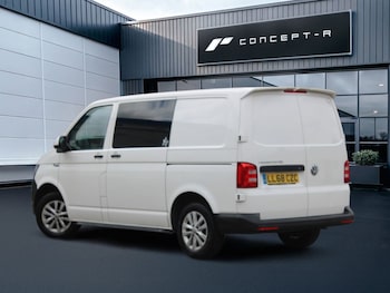 Used Volkswagen Transporter 2018 for sale - 79539140: Photo