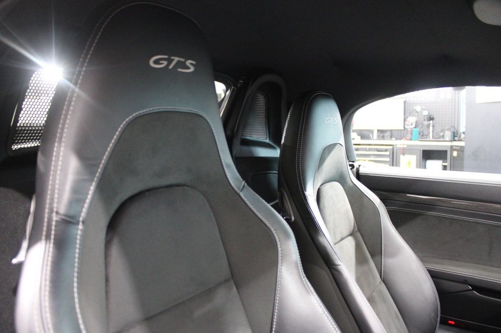 Used Porsche 718 Boxster 2023 for sale - 76356460: Photo 35