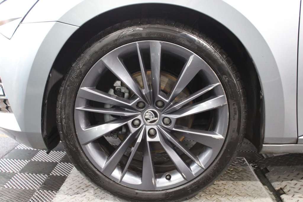 Used Skoda Superb 2021 for sale - 76535667: Photo 6