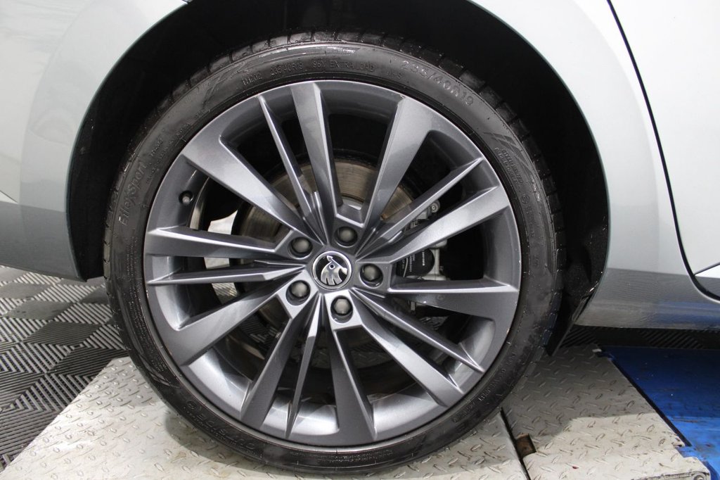 Used Skoda Superb 2021 for sale - 76535667: Photo 8