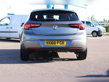 Used Vauxhall Astra 2017 for sale - 78431300: Photo