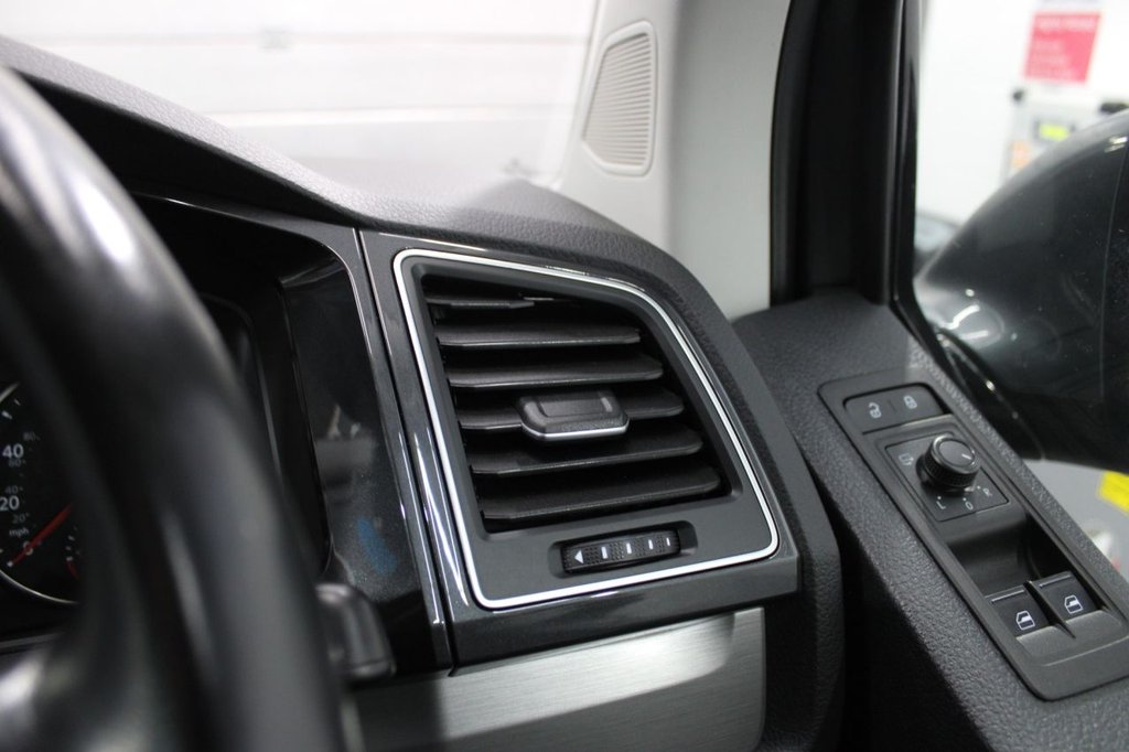 Used Volkswagen Transporter 2017 for sale - 77027134: Photo 33