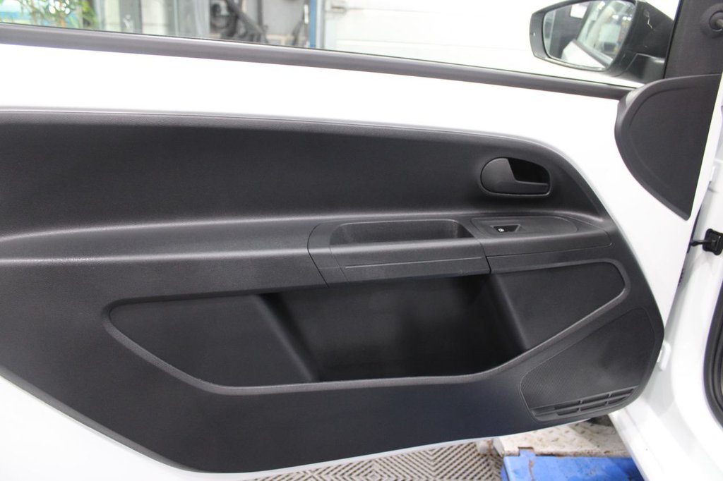 Used Volkswagen up! 2018 for sale - 76368207: Photo 18