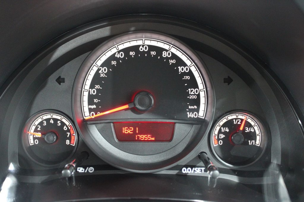 Used Volkswagen up! 2018 for sale - 76368207: Photo 35