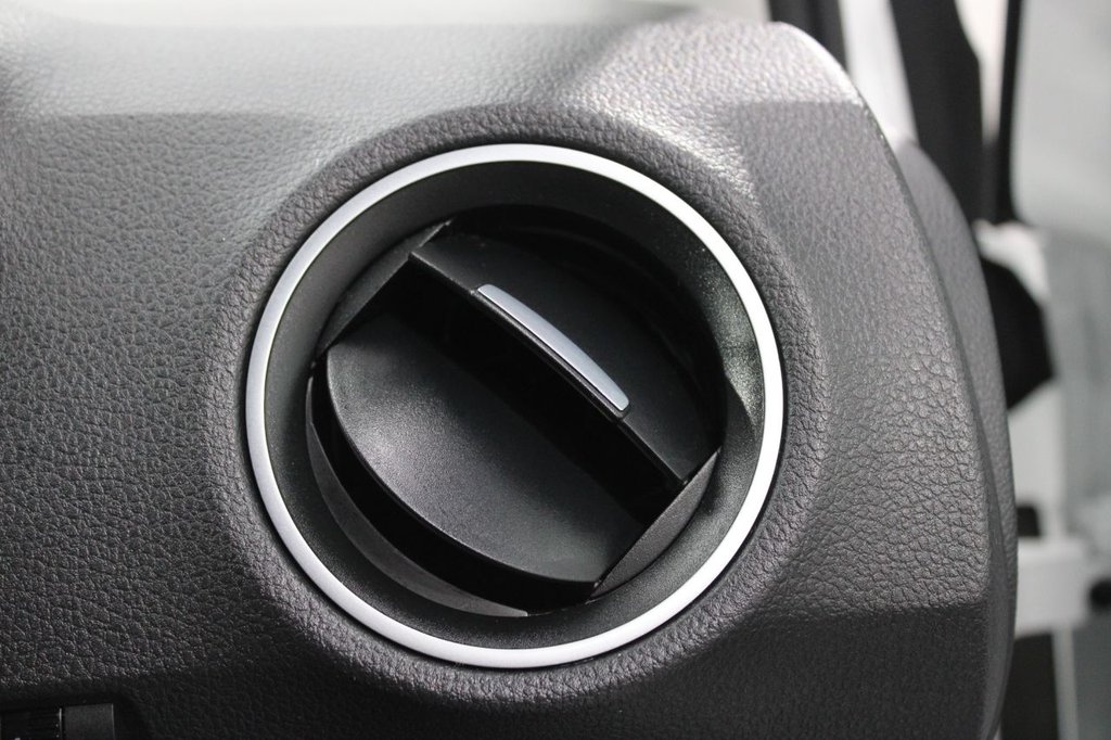 Used Volkswagen up! 2018 for sale - 76368207: Photo 40