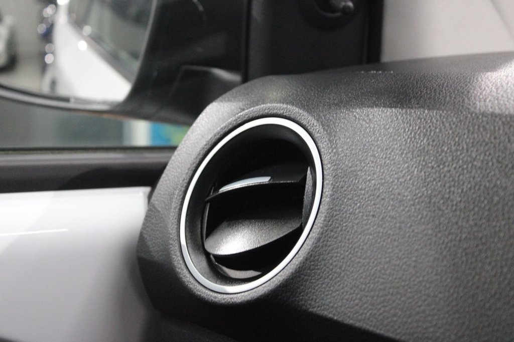 Used Volkswagen up! 2018 for sale - 76368207: Photo 41