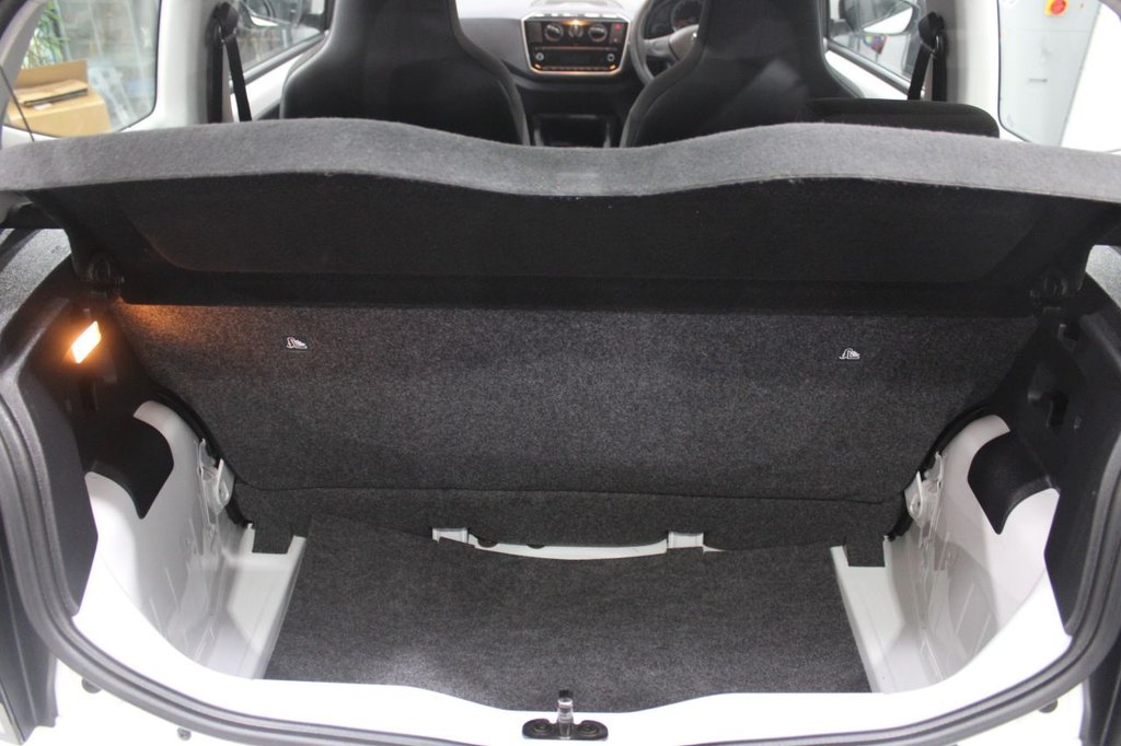 Used Volkswagen up! 2018 for sale - 76368207: Photo 42