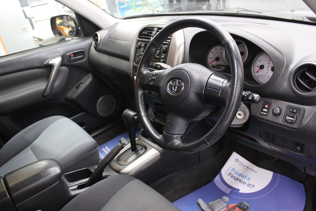 Used Toyota RAV4 2004 for sale - 76581981: Photo 34