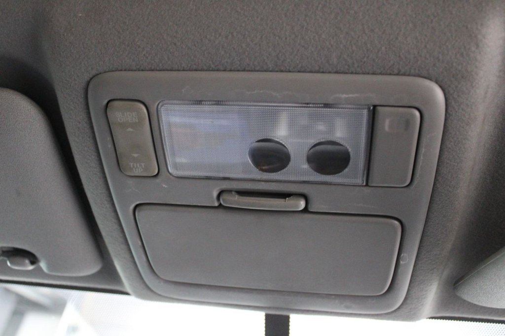 Used Toyota RAV4 2004 for sale - 76581981: Photo 44