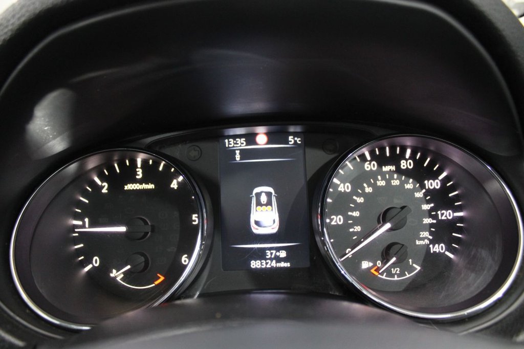 Used Nissan Qashqai 2014 for sale - 76962093: Photo 47