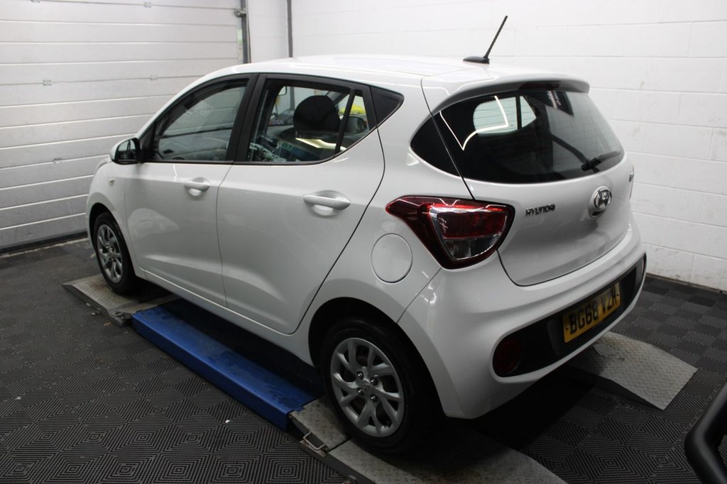 Used Hyundai i10 2018 for sale - 76950296: Photo 6