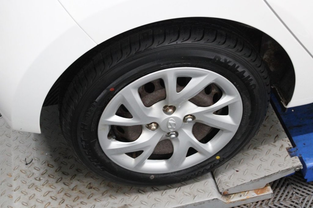 Used Hyundai i10 2018 for sale - 76950296: Photo 9