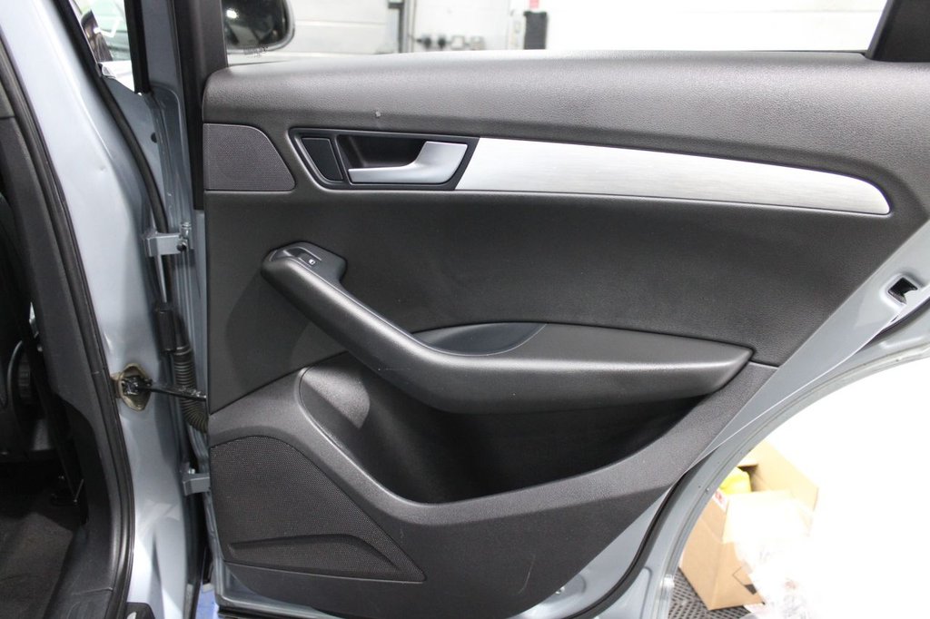 Used Audi Q5 2009 for sale - 77263147: Photo 28