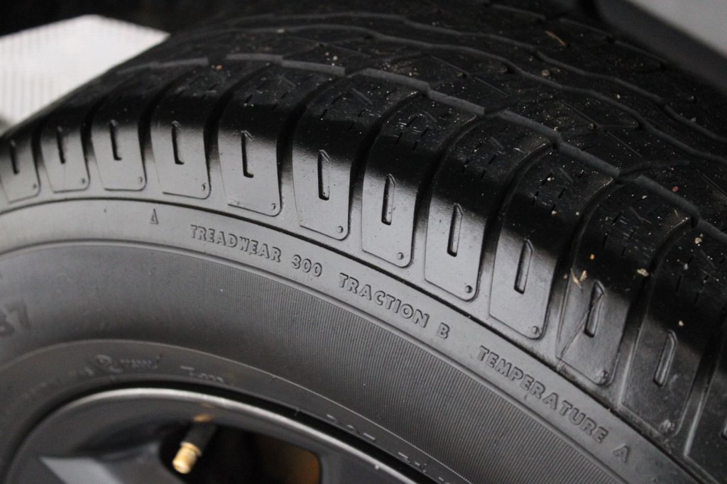 Used Toyota RAV4 2004 for sale - 76724326: Photo 11