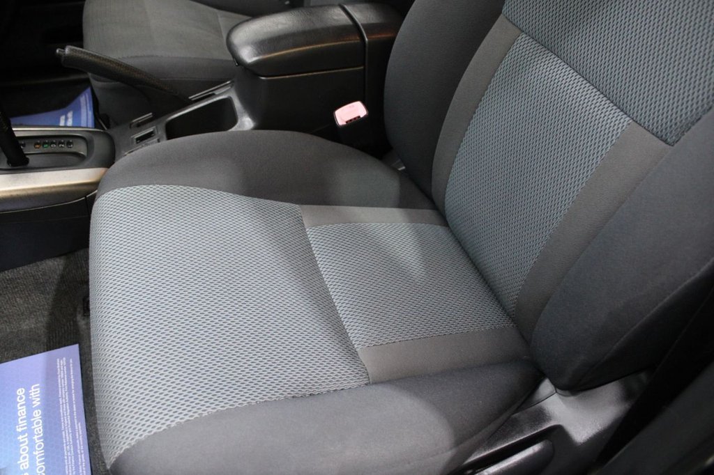 Used Toyota RAV4 2004 for sale - 76724326: Photo 16