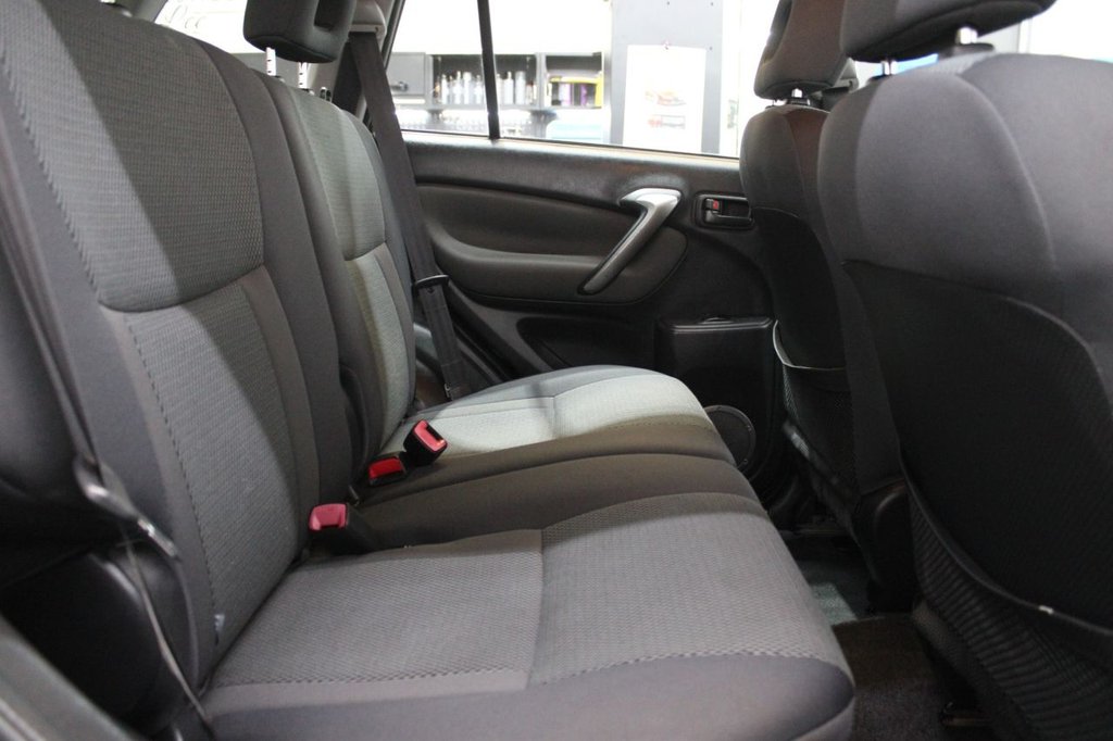 Used Toyota RAV4 2004 for sale - 76724326: Photo 26