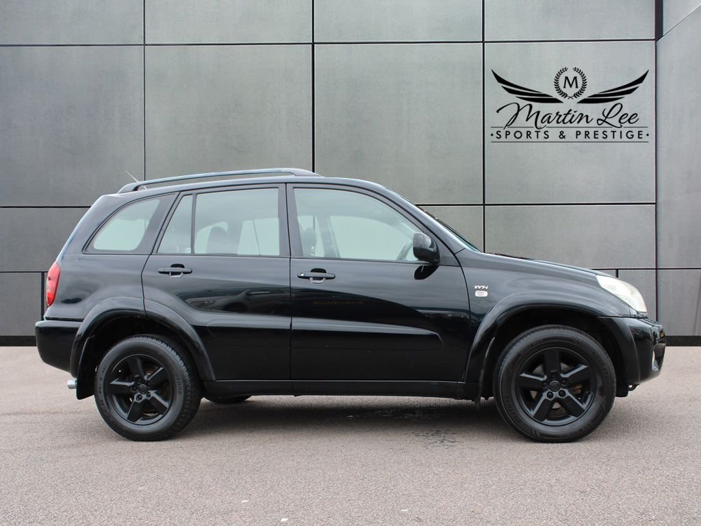 Used Toyota RAV4 2004 for sale - 76724326: Photo 3