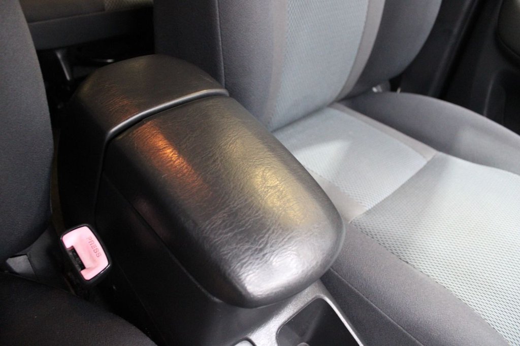 Used Toyota RAV4 2004 for sale - 76724326: Photo 38