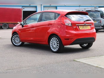Used Ford Fiesta 2015 for sale - 78701945: Photo