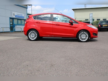 Used Ford Fiesta 2015 for sale - 78701945: Photo