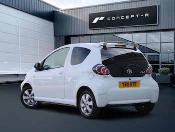 Used Toyota AYGO 2011 for sale - 79494135: Photo